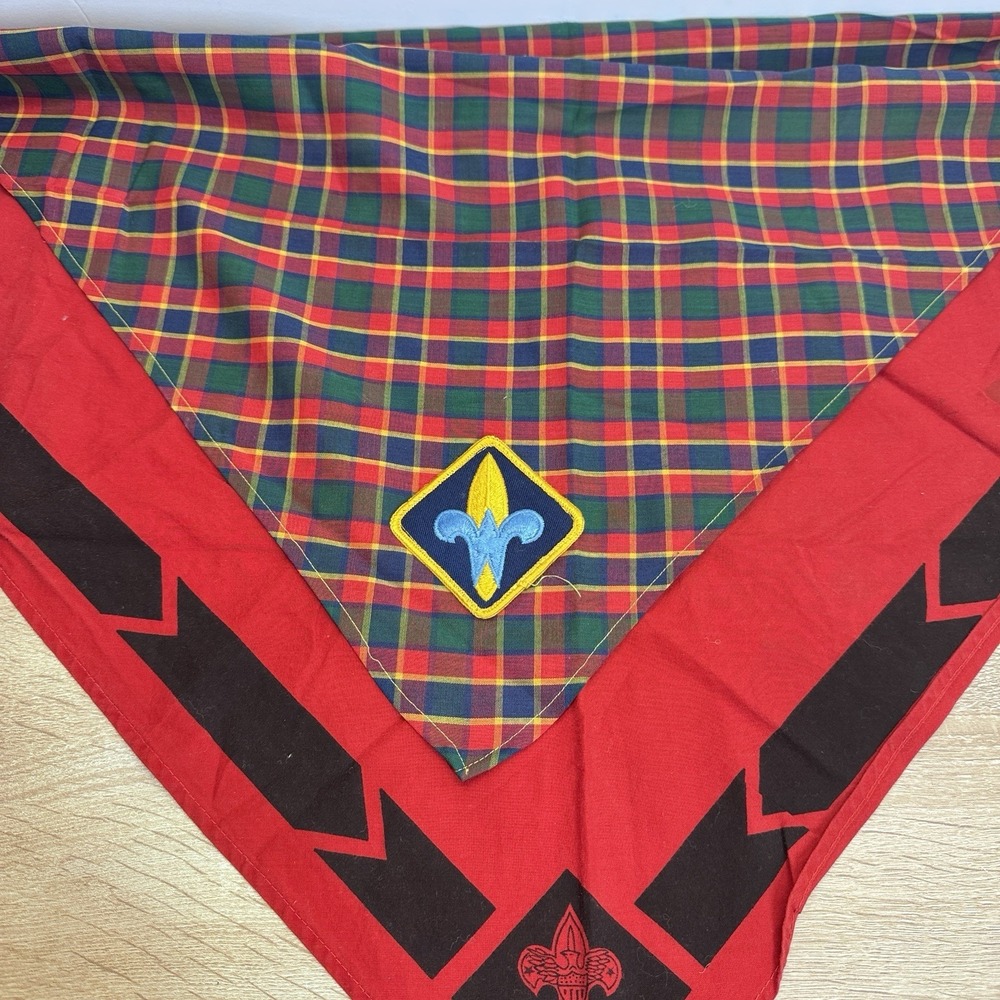 BSA Webelos Cub Scout Plaid Neckerchief Red Green Gold Fleur de Lis
